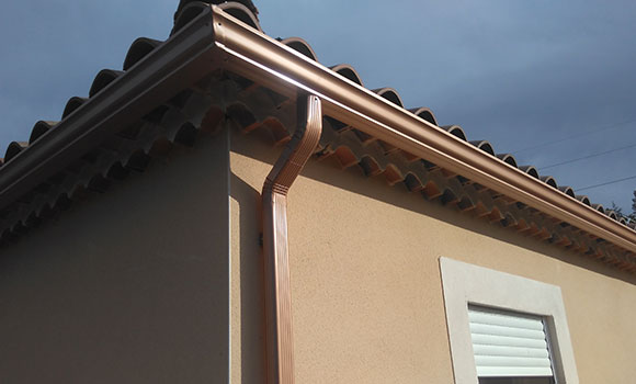 Willand Rénovation, pose et réparation de gouttières à Paris 75003